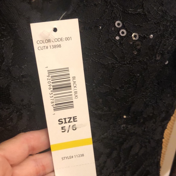 That little black dress - Picture 8 of 8